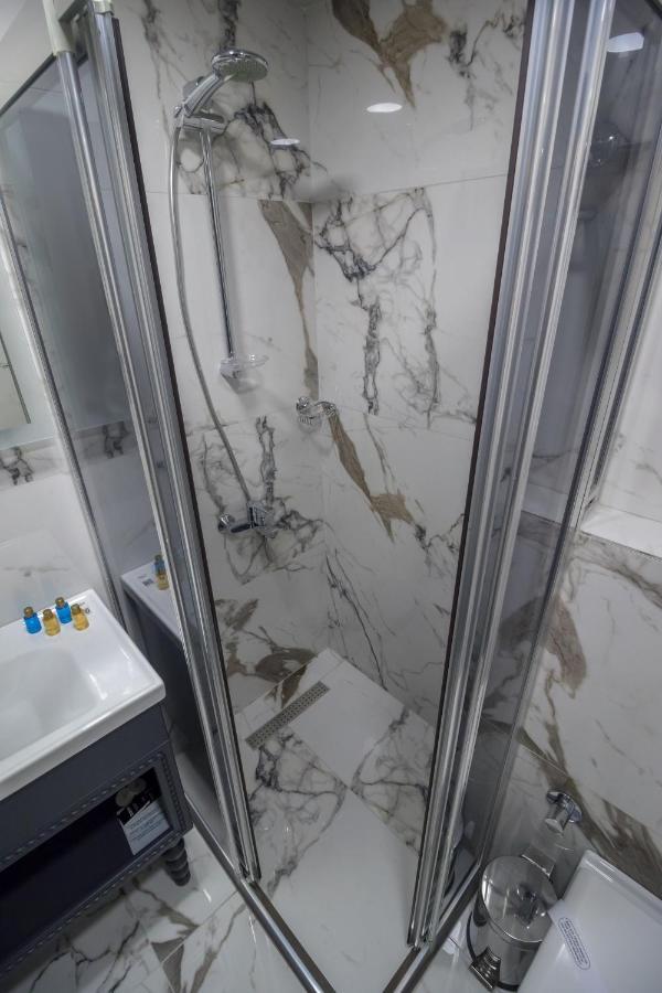 Mardia Hotel Истанбул Екстериор снимка